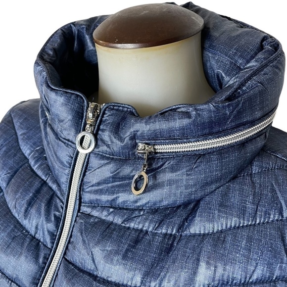 BLUE Puffer Coat💙🤍 - Picture 4 of 16